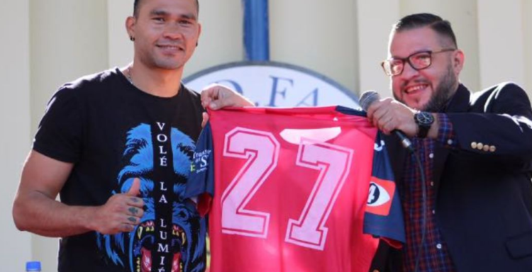 PRESENTAN AL «GULLIT» PEÑA, CON EL CLUB DEPORTIVO FAS DE EL SALVADOR