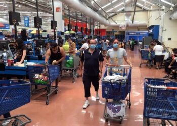 En febrero la confianza del consumidor sube al nivel más alto desde la llegada del Covid-19