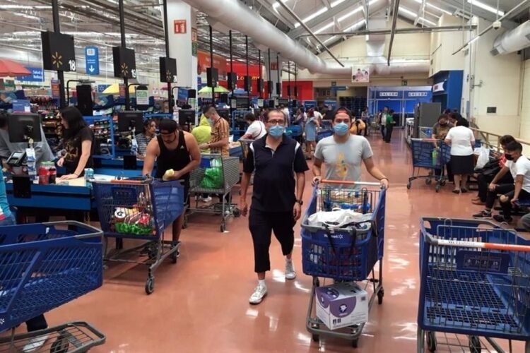 En febrero la confianza del consumidor sube al nivel más alto desde la llegada del Covid-19