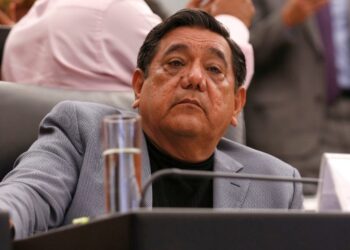 FÉLIX SALGADO VUELVE A GANAR ENCUESTA Y SE QUEDA CON CANDIDATURA