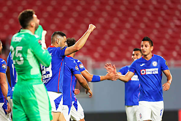 CRUZ AZUL SACA CÓMODA VENTAJA EN CUARTOS DE FINAL DE CONCACHAMPIONS