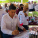 PEPE BRAÑA FIRMA ACUERDO CON FAMILIAS DEL CAMPO DE VICTORIA