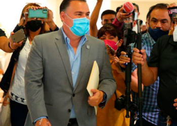 CONGRESO DE TAMAULIPAS SE AFERRA, DICEN QUE CABEZA DE VACA SIGUE SIENDO SU GOBERNADOR.