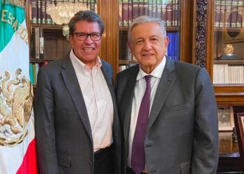 RETOMAN REUNIONES AMLO Y MONREAL PARA FORTALECER PODERES; NO HAY DIVISIONES, AFIRMAN