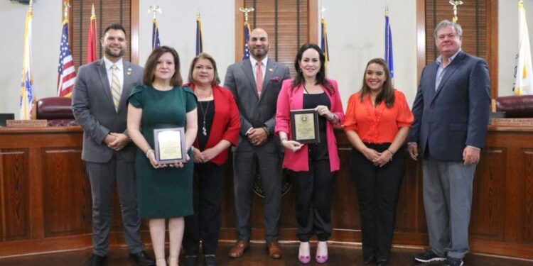 INICIA UNA NUEVA ERA DE ENTENDIMIENTO Y GRANDEZA ENTRE EL CONDADO DE WEBB Y NUEVO LAREDO