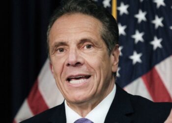 RENUNCIA GOBERNADOR DE NUEVA YORK, ANDREW CUOMO