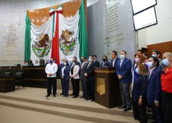 VAN POR FUERO DE DIPUTADOS; GRUPO PARLAMENTARIO DEL PAN