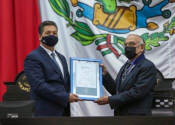 EL REYNOSENSE ARTEMIO GUERRA GARZA RECIBE MEDALLA “LUIS GARCÍA DE ARELLANO”