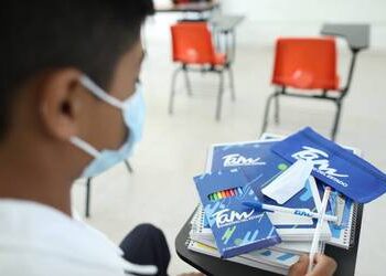 SUSPENDEN CLASES EN 3 ESCUELAS DE TAMAULIPAS POR BROTE DE COVID-19