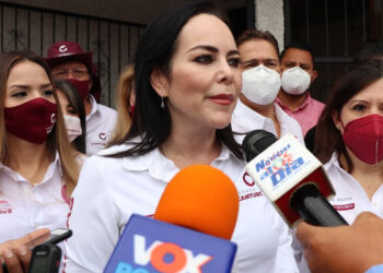 CARMEN LILIA CANTUROSAS IMPULSARÁ PROYECTO DE TREN MONTERREY LAREDO.