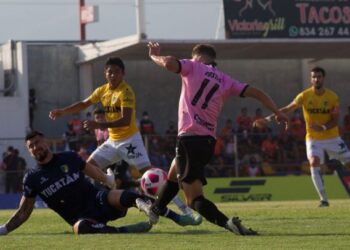LOS NARANJA PERDIERON EN EL ‘MARTE’ 2-1 ANTE VENADOS y con ello se quedan con 13 unidades