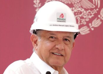RECONFIGURAR REFINERÍAS, ASUNTO DE SEGURIDAD NACIONAL: EL PRESIDENTE  LÓPEZ OBRADO