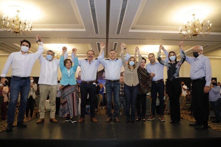 SE DESTAPA CHUCHO NADER POR CANDIDATURA DEL PAN A GOBERNADOR