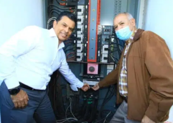 DESPUÉS DE OCHO MESES SIN SERVICIO DE ENERGÍA ELÉCTRICA; RESTABLECE LALO GATTÁS SERVICIO EN OFICINAS DE LA COMAPA VICTORIA