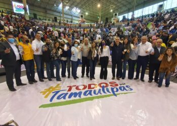 NUEVO LAREDO LE DICE SÍ AL COLECTIVO Y A CÉSAR VERÁSTEGUI PARA ABANDERAR SUS CAUSAS.