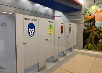 LOS BAÑOS DEL NUEVO AEROPUERTO FELIPE ÁNGELES: Luchadores y estaciones del Metro