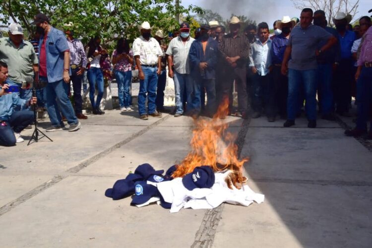 ABANDONAN AL PAN EN TAMAULIPAS; SE SUMAN A AMÉRICO.