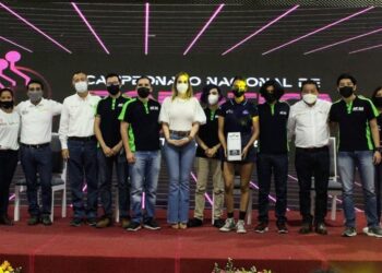 ESTUDIANTES DE MATAMOROS LOGRAN CAMPEONATO NACIONAL DE ROBÓTICA