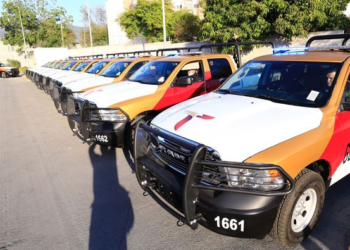 ENTREGAN MÁS  PATRULLAS A LA GUARDIA ESTATAL