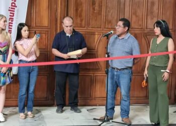 EXPOSICIÓN FOTOGRÁFICA «AVES URBANAS»