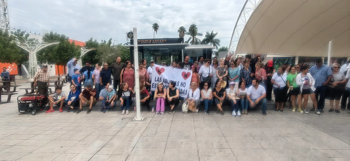 FRACASA MARCHA CONTRA ENTREGA DE LIBROS DE TEXTO GRATUITOS.