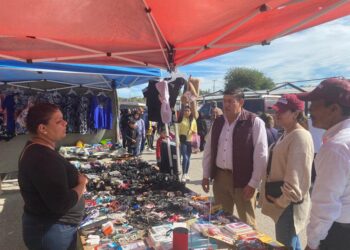 DIPUTADO LOCAL JOSÉ BRAÑA MOJICA CIERRA UN AÑO DE INTENSO TRABAJO CON UNA VISITA AL TIANGUIS LA PAZ