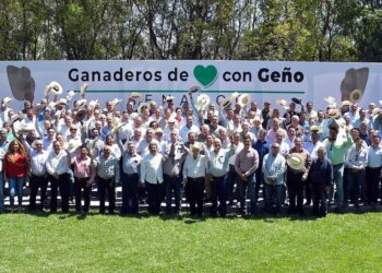 EUGENIO HERNÁNDEZ FLORES (GEÑO) RECIBE EL APOYO DE GANADEROS TAMAULIPECOS PARA EL SENADO
