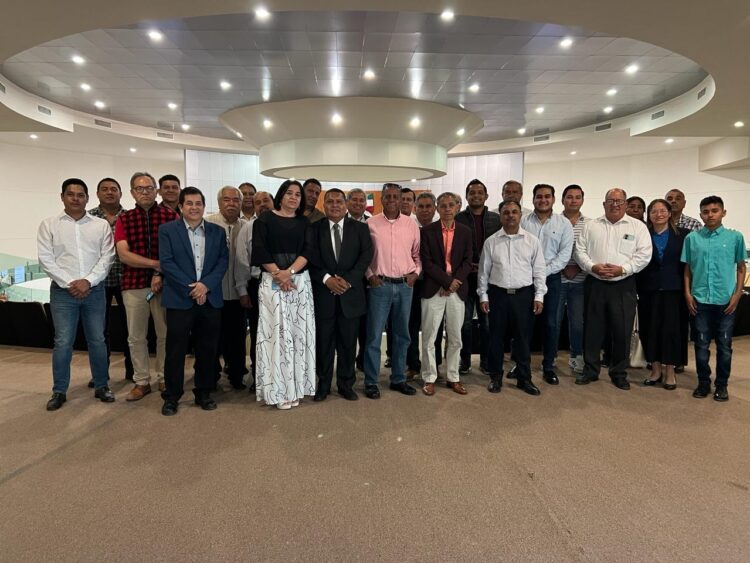 PASTORES DE VICTORIA SUMAN FUERZAS CON EL DIPUTADO MARTE ALEJANDRO RUIZ NAVA
