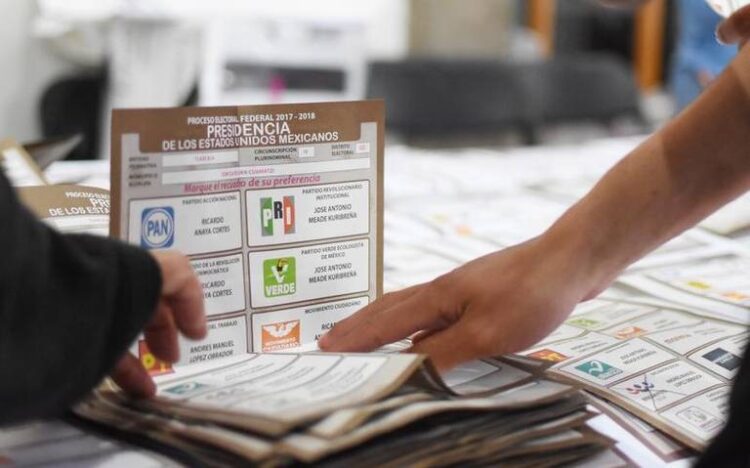 INE ELIMINA MILES DE SOLICITUDES PARA VOTAR EN EL EXTRANJERO; SE COMPROMETE A OFRECER ACLARACIONES