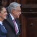 CLAUDIA SHEINBAUM ANUNCIA QUE ACOMPAÑARÁ A AMLO EN SU ‘GIRA DEL ADIÓS’, PERO EN VUELOS COMERCIALES: