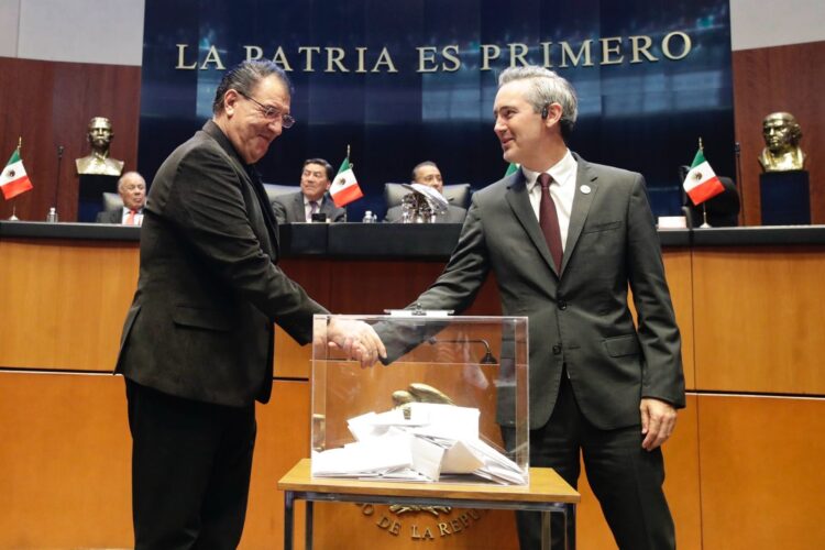 JOSÉ RAMÓN GÓMEZ LEAL “JR” RATIFICA SU COMPROMISO EN EL SENADO: “NO LES VAMOS A FALLAR”