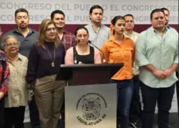 REGIDORES EXIGEN A DIPUTADOS ACELERAR PROCESO DE DESTITUCIÓN DE GATTÁS
