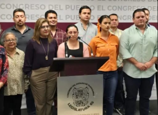 REGIDORES EXIGEN A DIPUTADOS ACELERAR PROCESO DE DESTITUCIÓN DE GATTÁS