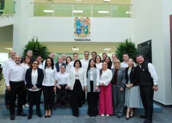 EL GOBERNADOR AMÉRICO VILLARREAL ANAYA CELEBRA EL TRABAJO DE LA 66 LEGISLATURA Y OTORGA BECAS AVANZA A ESTUDIANTES