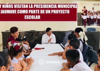 NIÑAS Y NIÑOS VISITAN LA PRESIDENCIA MUNICIPAL DE JAUMAVE COMO PARTE DE UN PROYECTO ESCOLAR