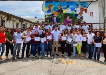 Trabajo en equipo que transforma; Delegado Luis Lauro reconoce la labor operativa y administrativa del personal de Bienestar