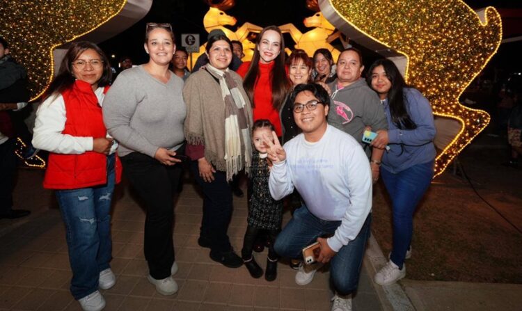 Carmen Lilia Canturosas llama a celebrar la Navidad con paz, unión y confianza en Nuevo Laredo