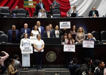Diputados aprueban prohibición total de vapeadores en México