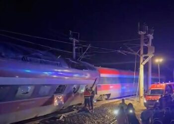TRAGEDIA FERROVIARIA EN ESPAÑA: AUMENTA A 40 EL NÚMERO DE FALLECIDOS