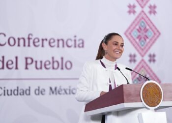 Sheinbaum plantea cobertura total de internet como eje de infraestructura social para 2026