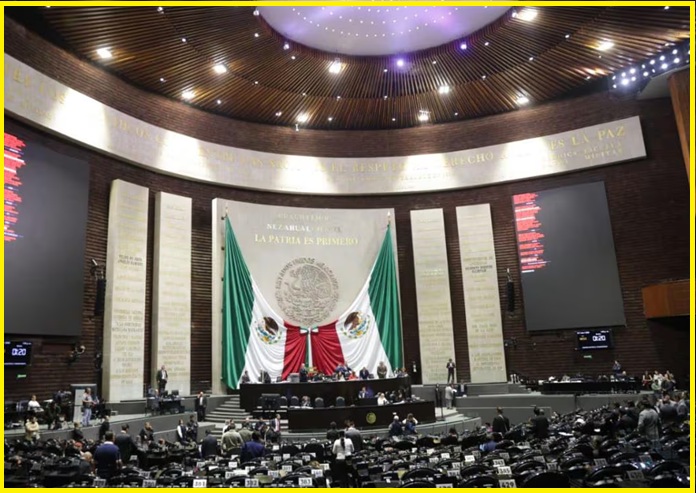Avanza en comisiones del Senado reforma para limitar pensiones de altos funcionarios