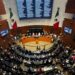 Senado aprueba en lo general el Plan B electoral; PT frena intento de adelantar revocación de mandato