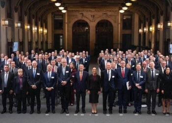 Sheinbaum recibe en Palacio Nacional a misión empresarial nórdica