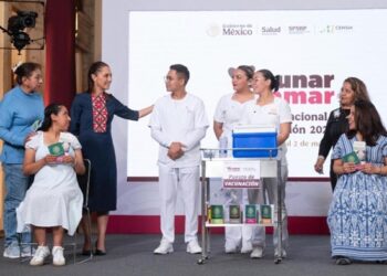 Gobierno federal amplía jornada de vacunación y refuerza capacidad hospitalaria