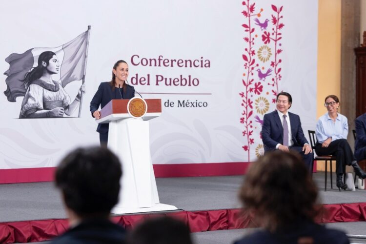 Amplían cobertura educativa: proyectan 200 mil nuevos espacios en bachillerato para 2026