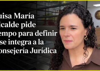 Luisa María Alcalde pide tiempo para definir si se integra a la Consejería Jurídica