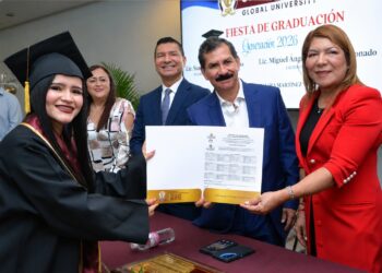 La UNT México Global University gradúa a cerca de 100 nuevos profesionistas en Tamaulipas