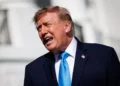 Donald Trump propone fusilar a quienes filtren información militar clasificada