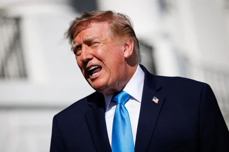 Donald Trump propone fusilar a quienes filtren información militar clasificada